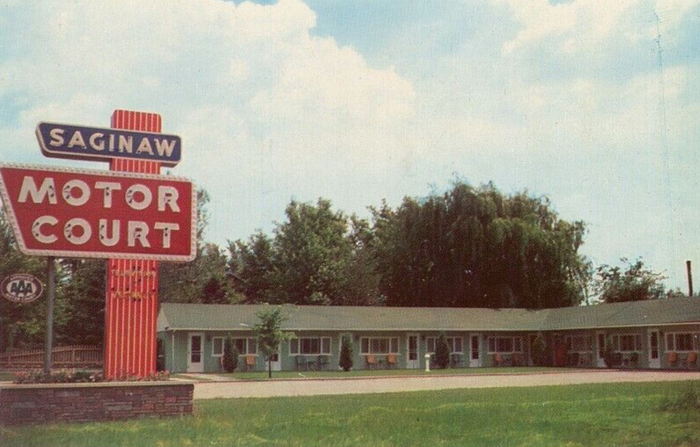 Saginaw Motor Court - Old Postcard (newer photo)